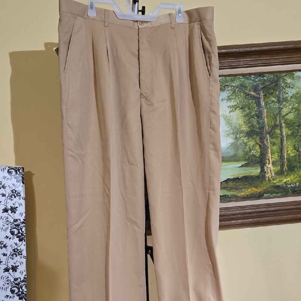 Men's Tan Pants C74